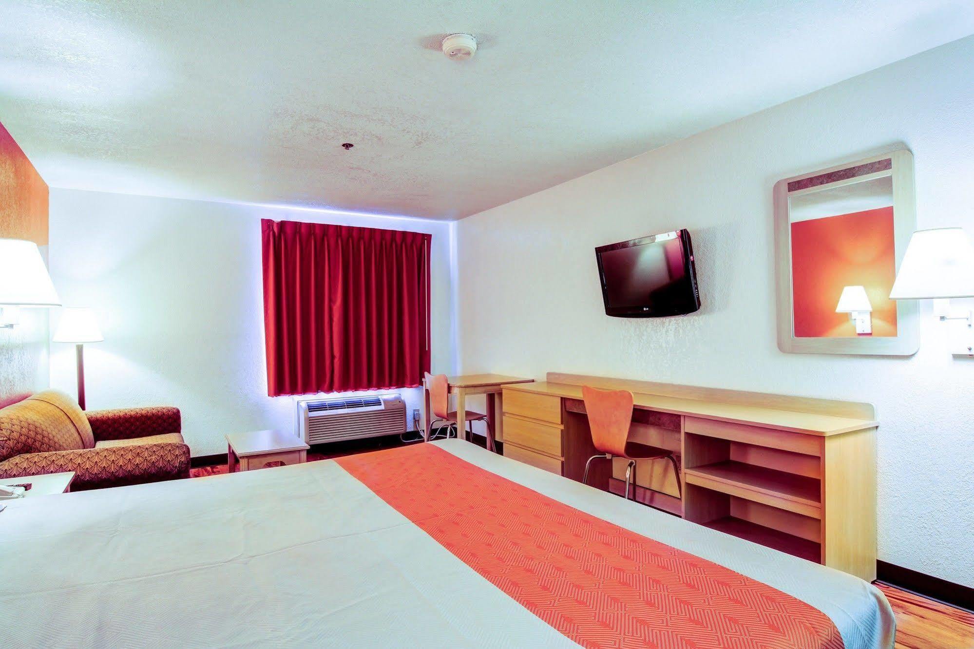 Motel 6-Columbia, Mo - East Экстерьер фото