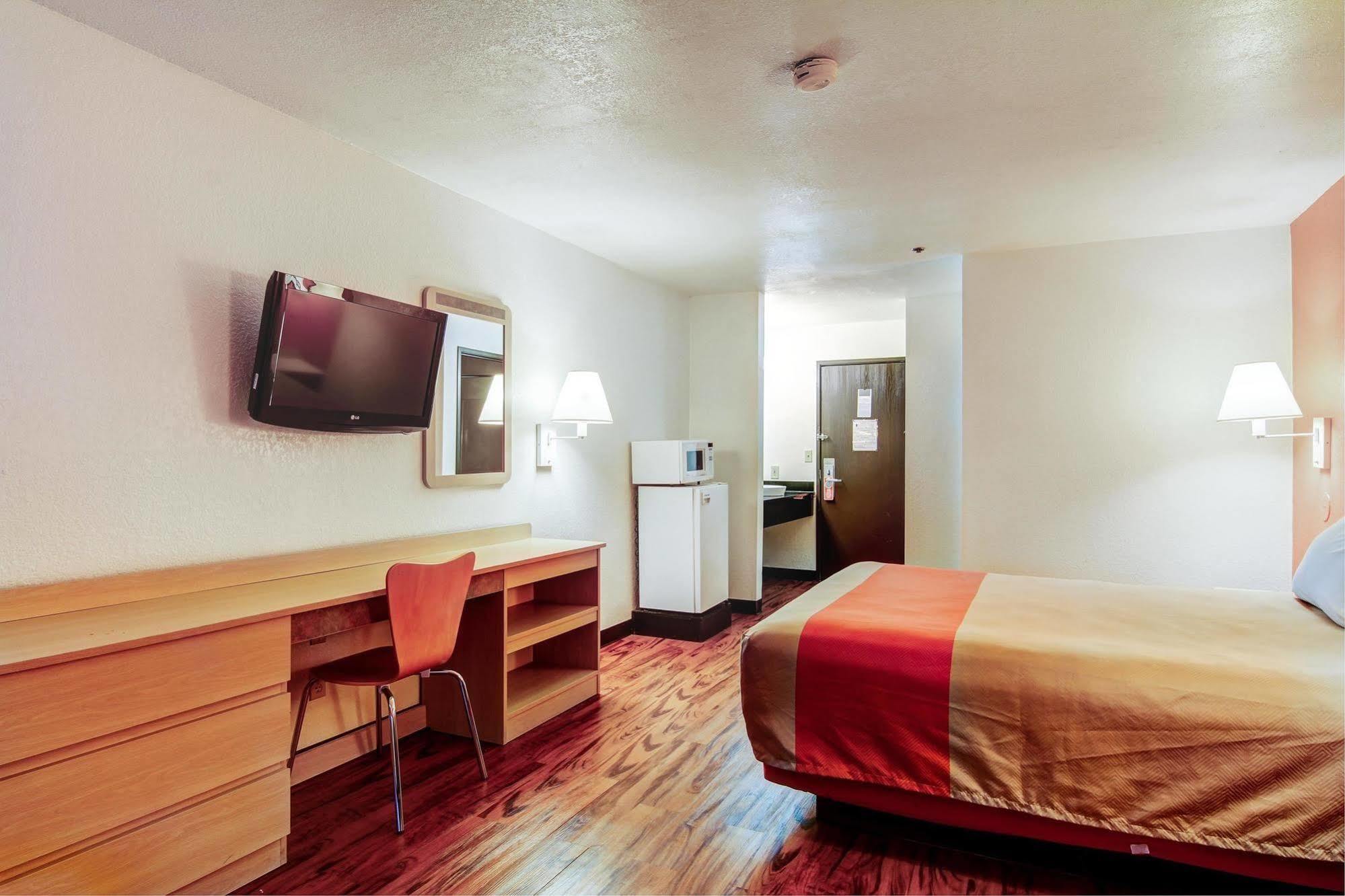 Motel 6-Columbia, Mo - East Экстерьер фото