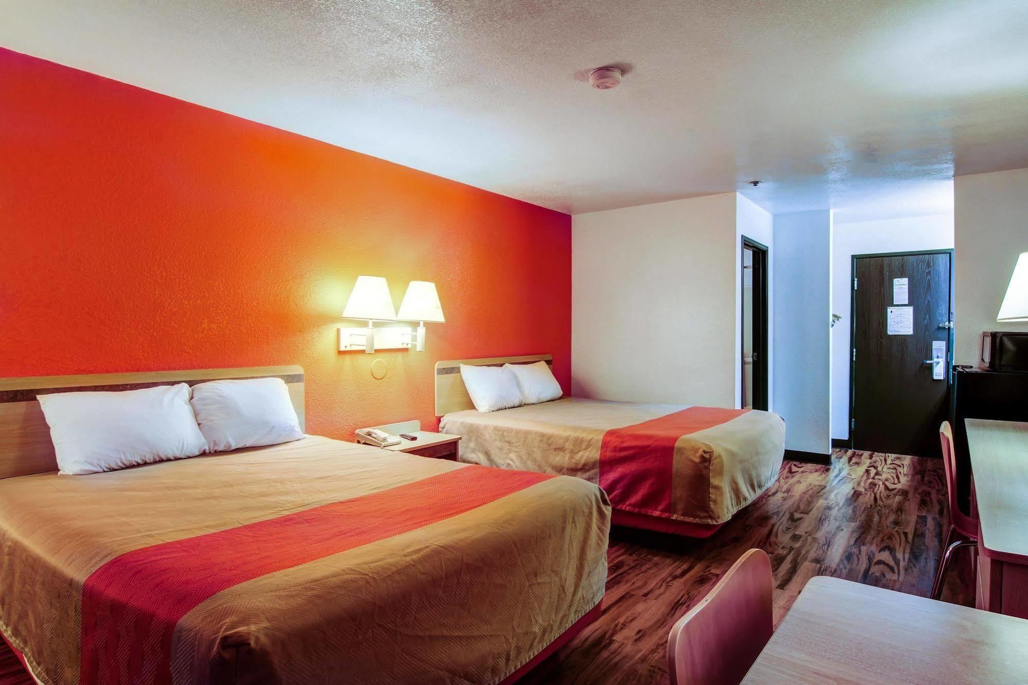 Motel 6-Columbia, Mo - East Экстерьер фото