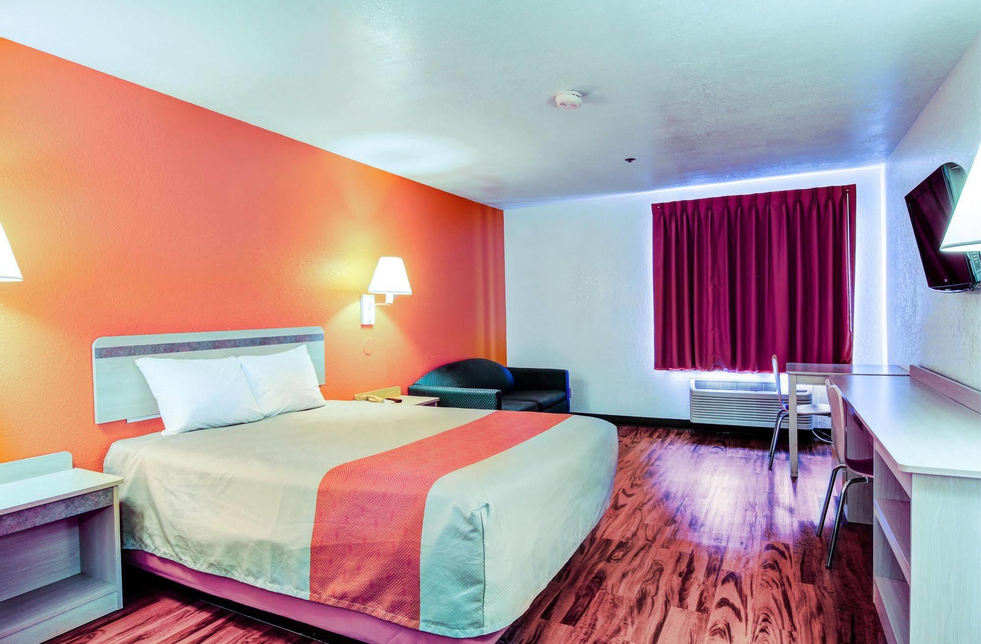 Motel 6-Columbia, Mo - East Экстерьер фото