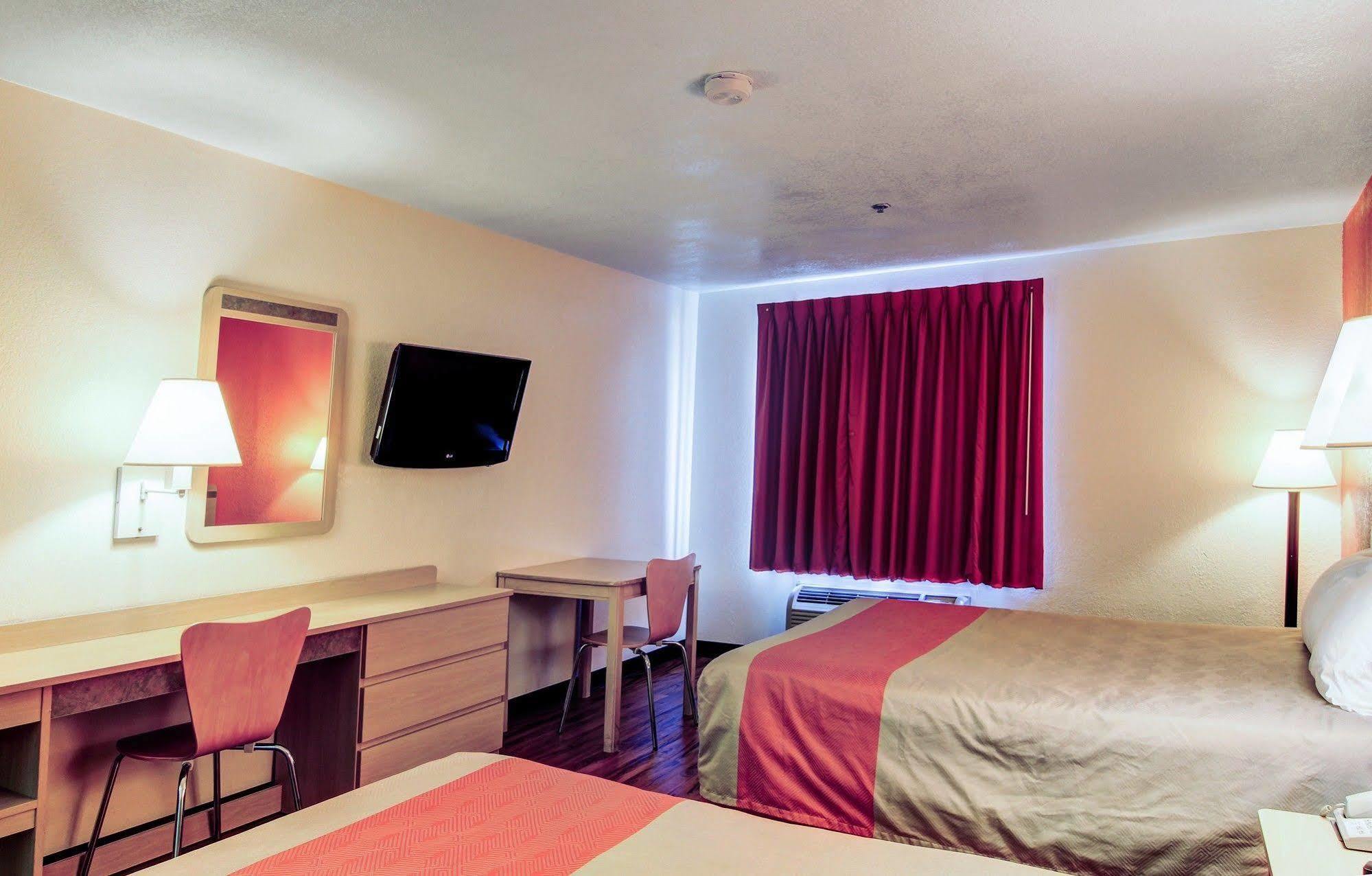 Motel 6-Columbia, Mo - East Экстерьер фото